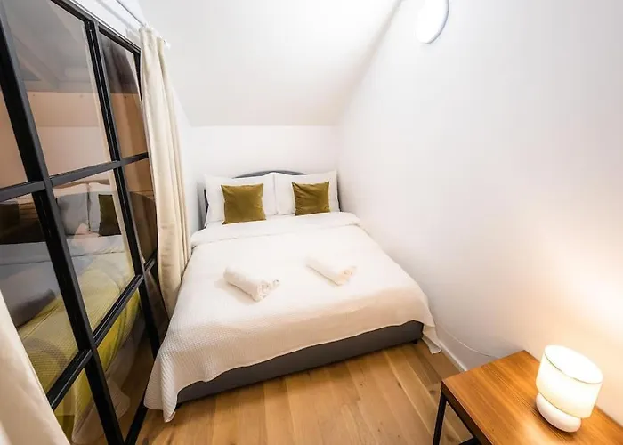 5br+2bath Old Town Industrial Penthouse, A/c 프라하
