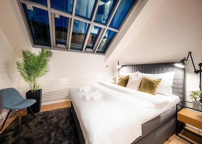 5br+2bath Old Town Industrial Penthouse, A/c 아파트