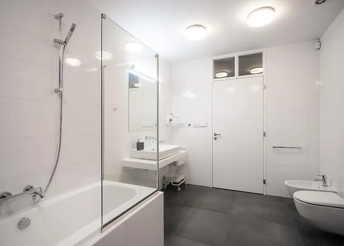 아파트 5br+2bath Old Town Industrial Penthouse, A/c 프라하
