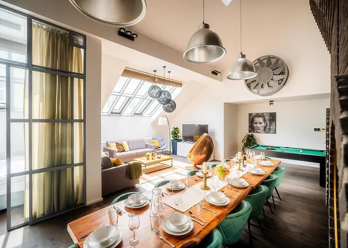 아파트 5br+2bath Old Town Industrial Penthouse, A/c *