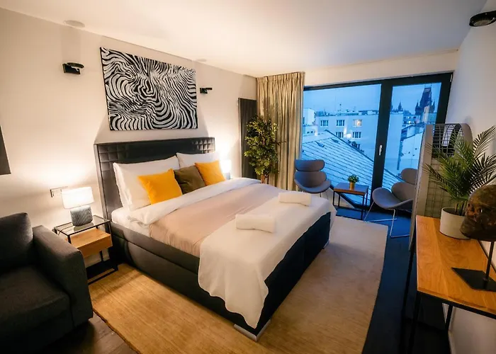 아파트 5br+2bath Old Town Industrial Penthouse, A/c