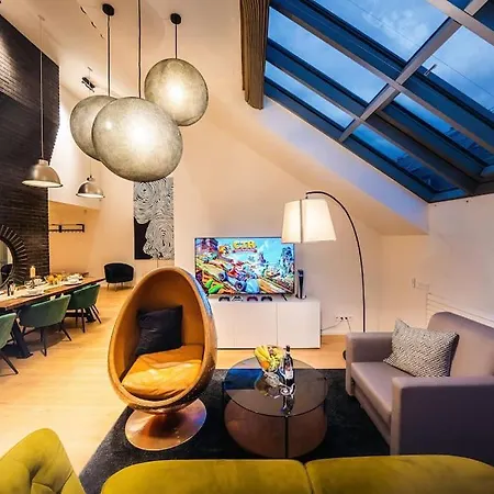 5br+2bath Old Town Industrial Penthouse, A/c 布拉格