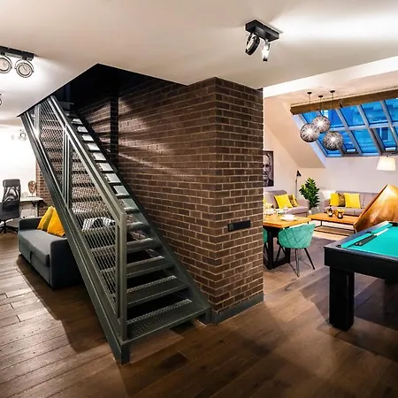 5br+2bath Old Town Industrial Penthouse, A/c * 布拉格