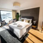 Lejlighed 5br+2bath Old Town Industrial Penthouse, A/c