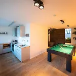 5br+2bath Old Town Industrial Penthouse, A/c