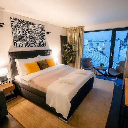 Lejlighed 5br+2bath Old Town Industrial Penthouse, A/c