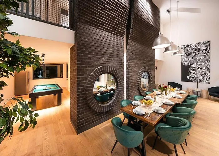 5br+2bath Old Town Industrial Penthouse, A/c
